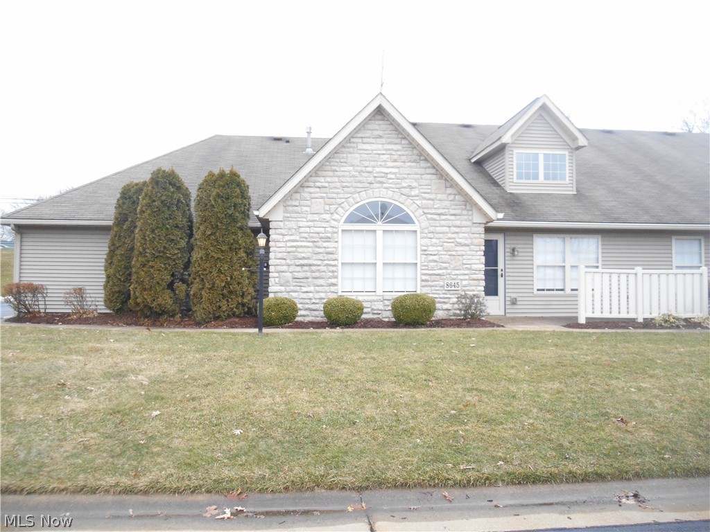 Scotsbury Green Condos - Residential