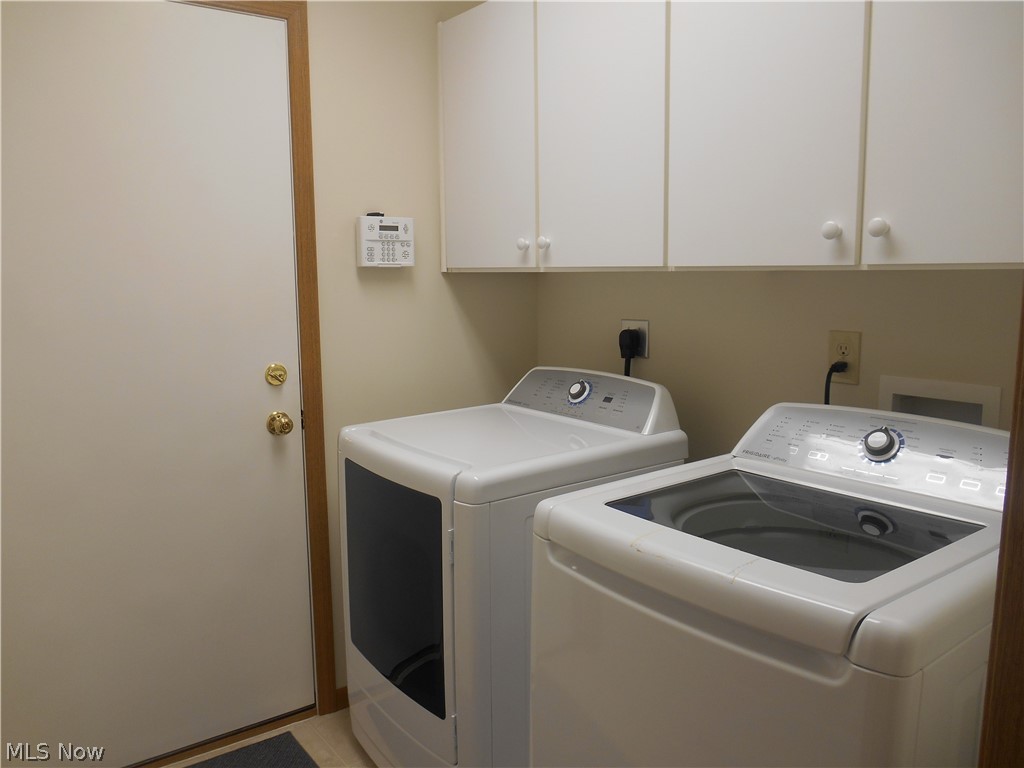 Scotsbury Green Condos - Residential