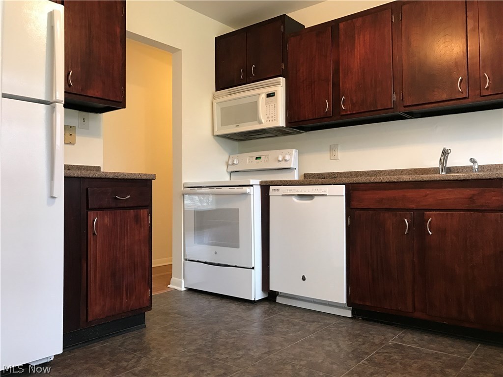 Hollwood - Residential Lease