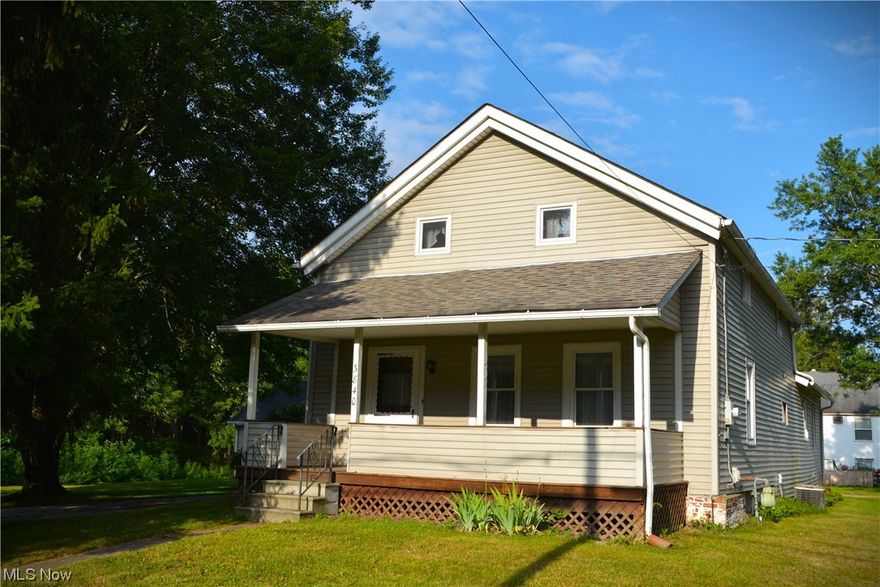This 1840 built colonial sits on 1.05 acres just a block from the Litchfield circle. It has three bedrooms, one full bath, large eat in kitchen, living room, family room/dining room. The laundry/utility room is off the kitchen. (Part of the room could make a very nice pantry.) The inside of the house is waiting for your imagination to make it your own. The front porch is perfect for enjoying those beautiful starry filled summer nights and the side porch is the perfect way to start your morning off by enjoying that first cup of coffee before starting your busy day. A 28x22 detached two car garage can add some extra storage space. This house with the wonderful size yard is full of endless possibilities.