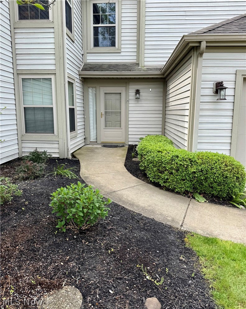 Back Bay At Arrowhead Condo - Residential