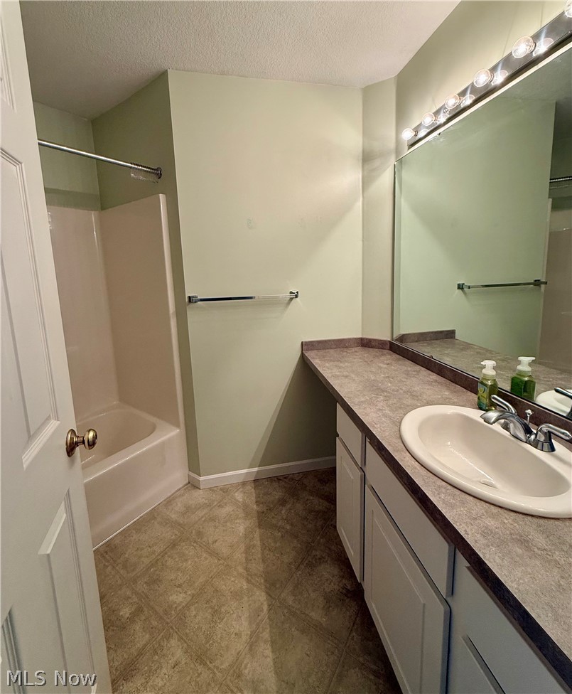Back Bay At Arrowhead Condo - Residential