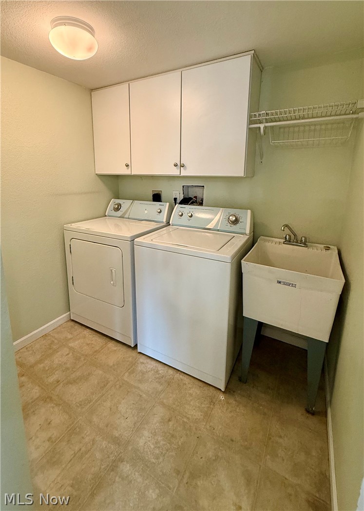 Back Bay At Arrowhead Condo - Residential
