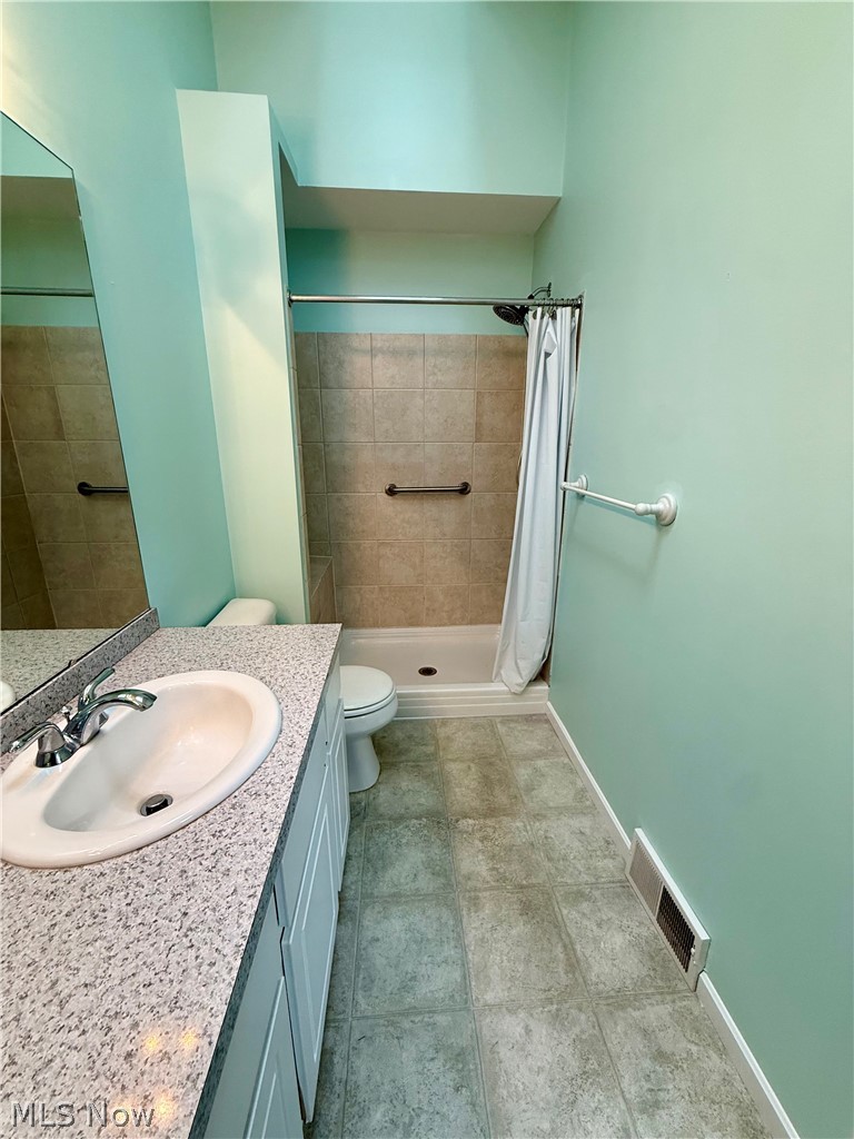 Back Bay At Arrowhead Condo - Residential