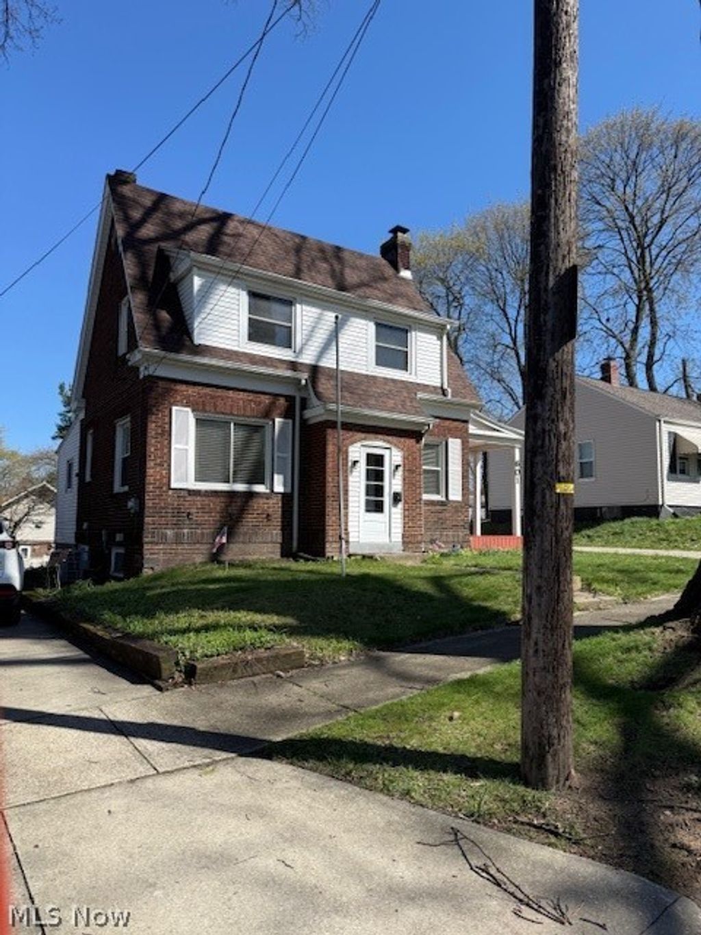 Photo of 601 Saint Leger Avenue, Akron, OH 44305 (MLS # 5200646)