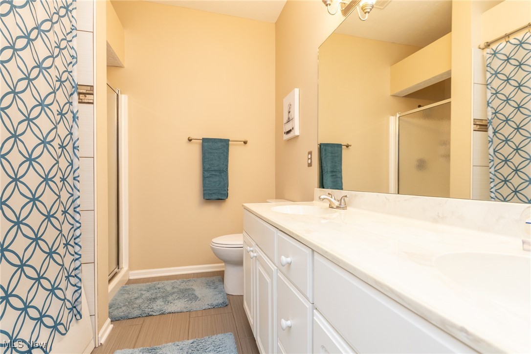 Woodhawk Club Condo II Ph Ix - Residential