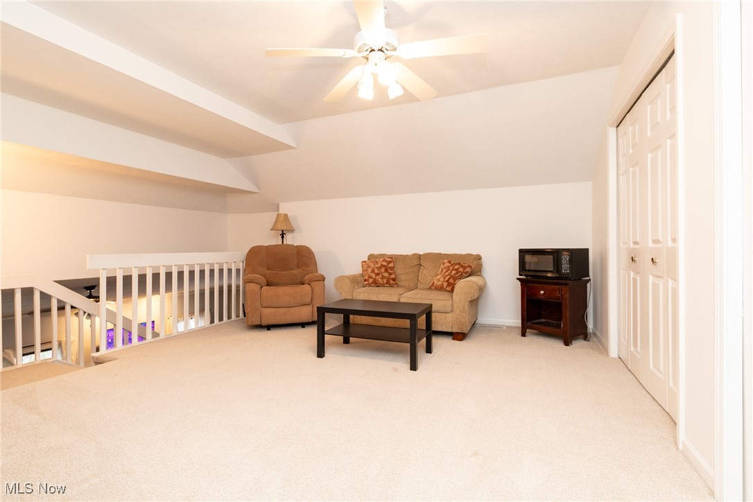 Woodhawk Club Condo II Ph Ix - Residential