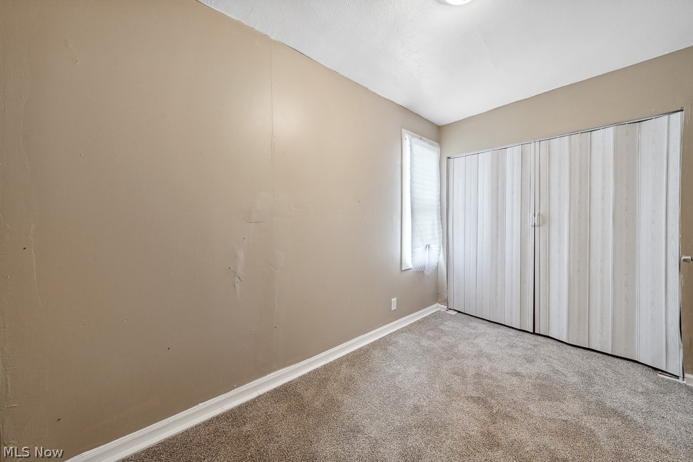 James M Hoyts Sub - Residential Income