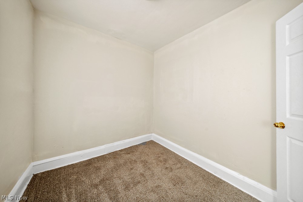 James M Hoyts Sub - Residential Income