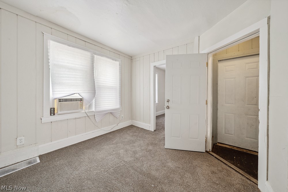 James M Hoyts Sub - Residential Income