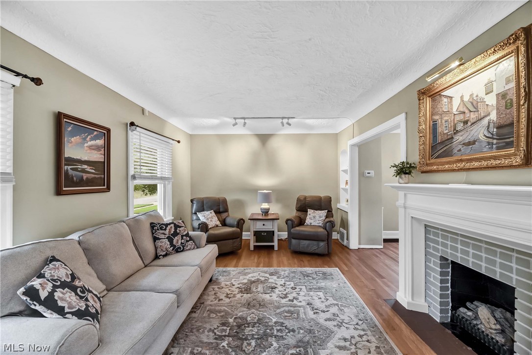 Beach Cliff 1 - Residential