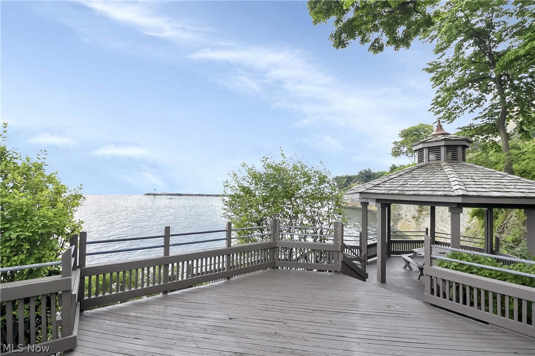 Beach Cliff 1 - Residential