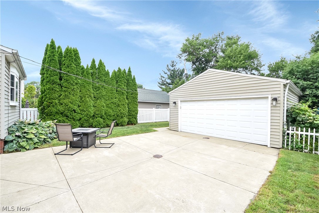 Beach Cliff 1 - Residential