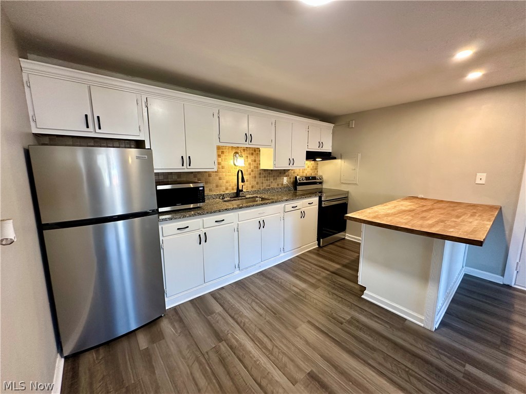 Harborview Sub - Residential Lease