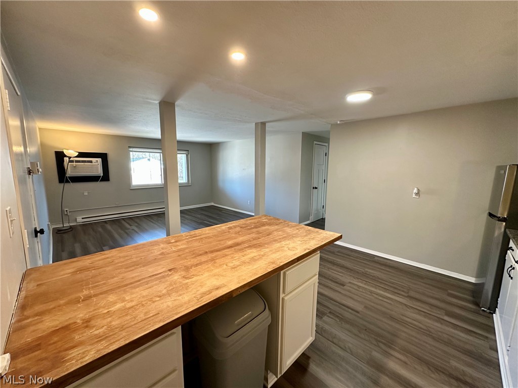 Harborview Sub - Residential Lease