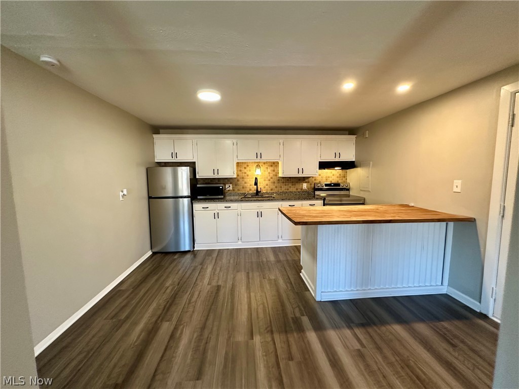 Harborview Sub - Residential Lease