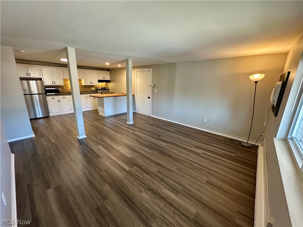 Harborview Sub - Residential Lease