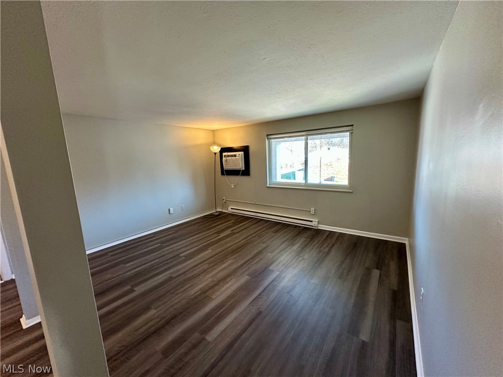 Harborview Sub - Residential Lease