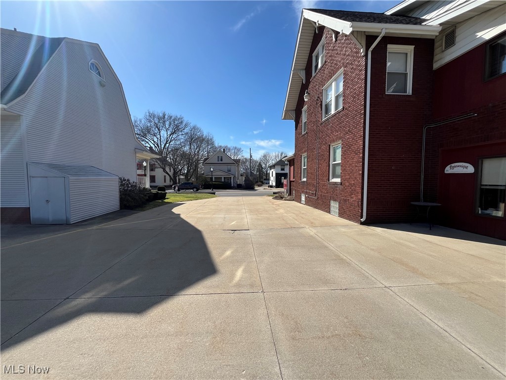 City/North Canton - Commercial Sale