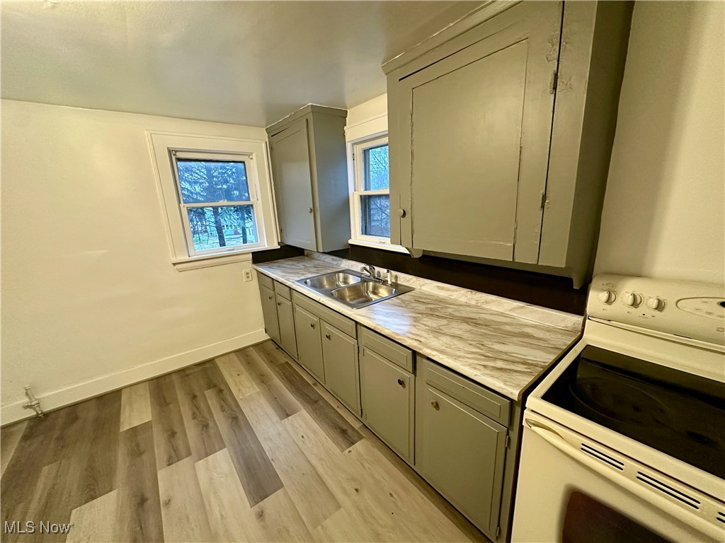 Grant & Steinert - Residential Lease