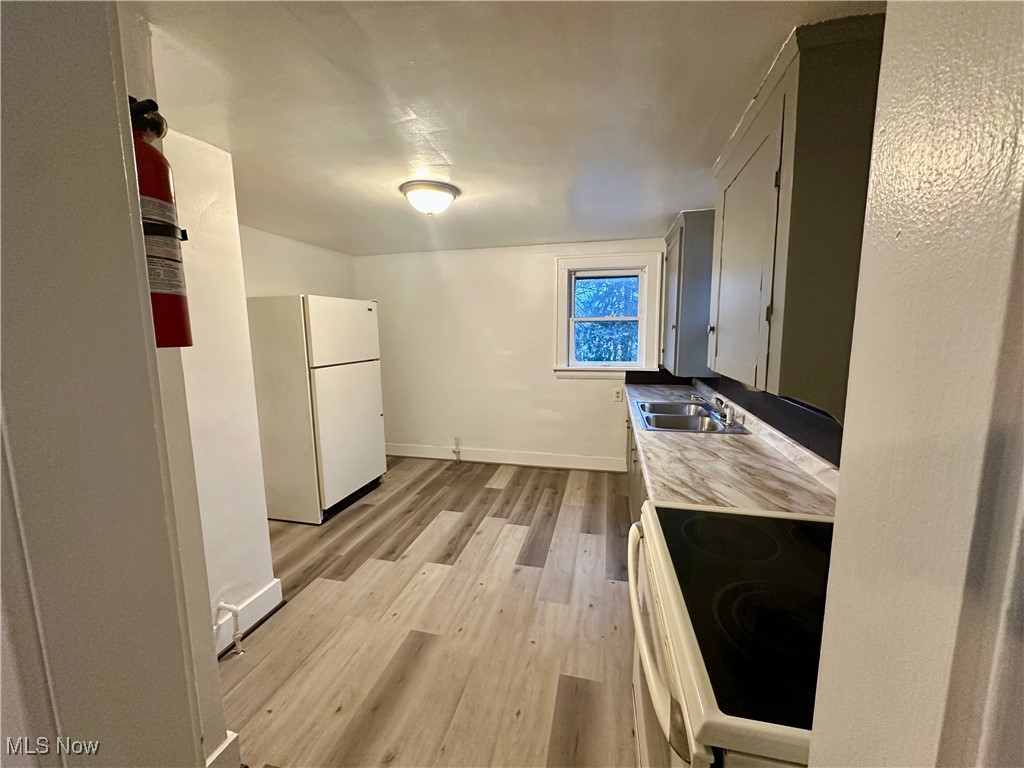 Grant & Steinert - Residential Lease