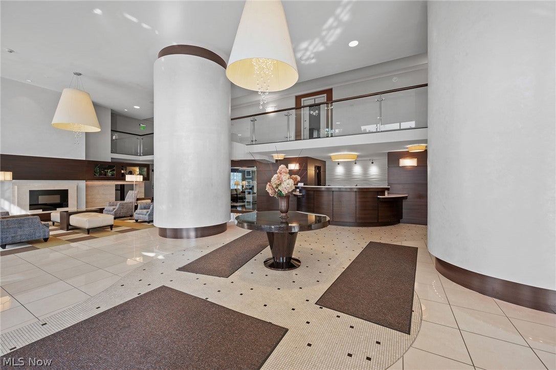 12900 Lake Avenue 1418