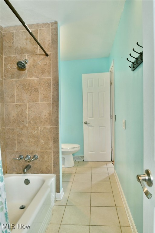 765 Dresden Drive, Hubbard, Ohio image 18