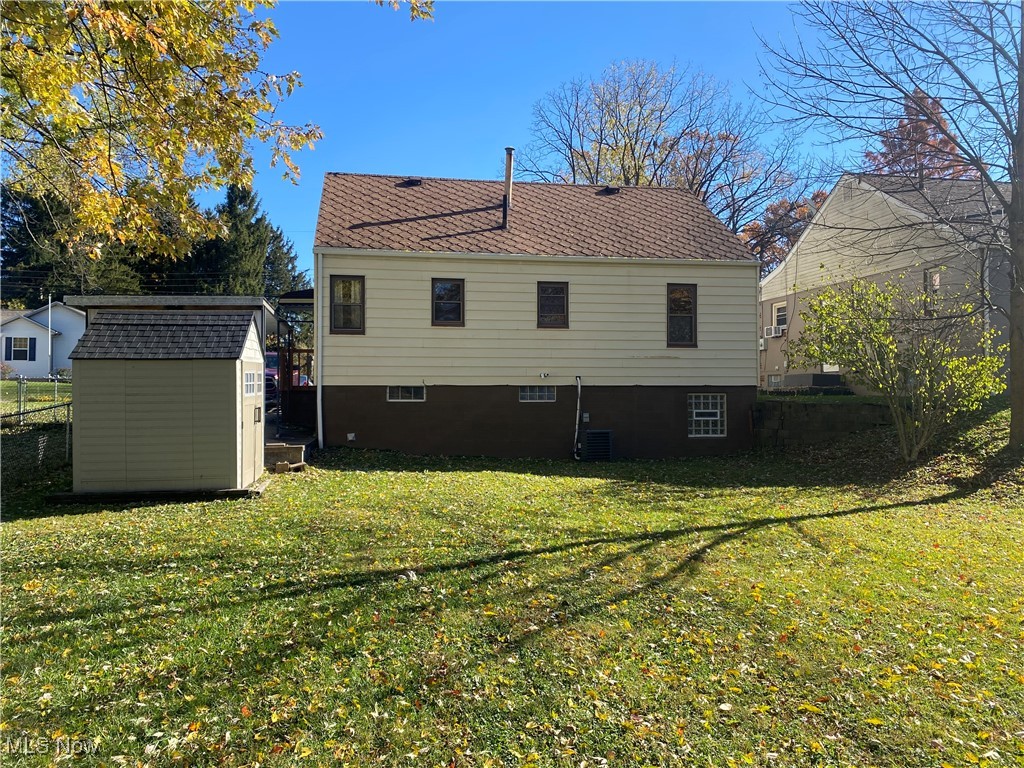 Bradley Flooms 2nd Add - Residential Lease