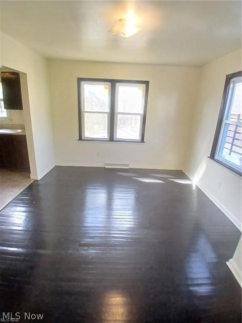 Tiny photo for 21 Zents Avenue #3 plex, Youngstown, OH 44505 (MLS # 5255736)