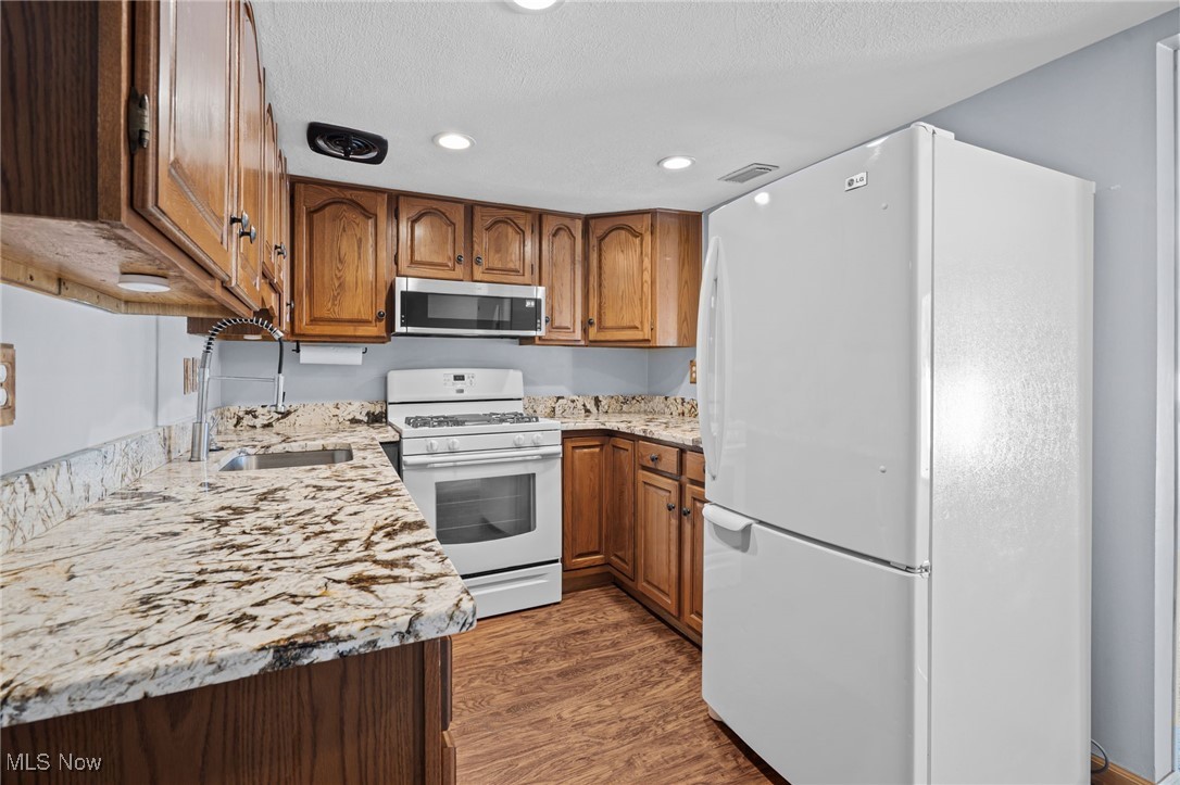 Great Oaks Condo - Residential