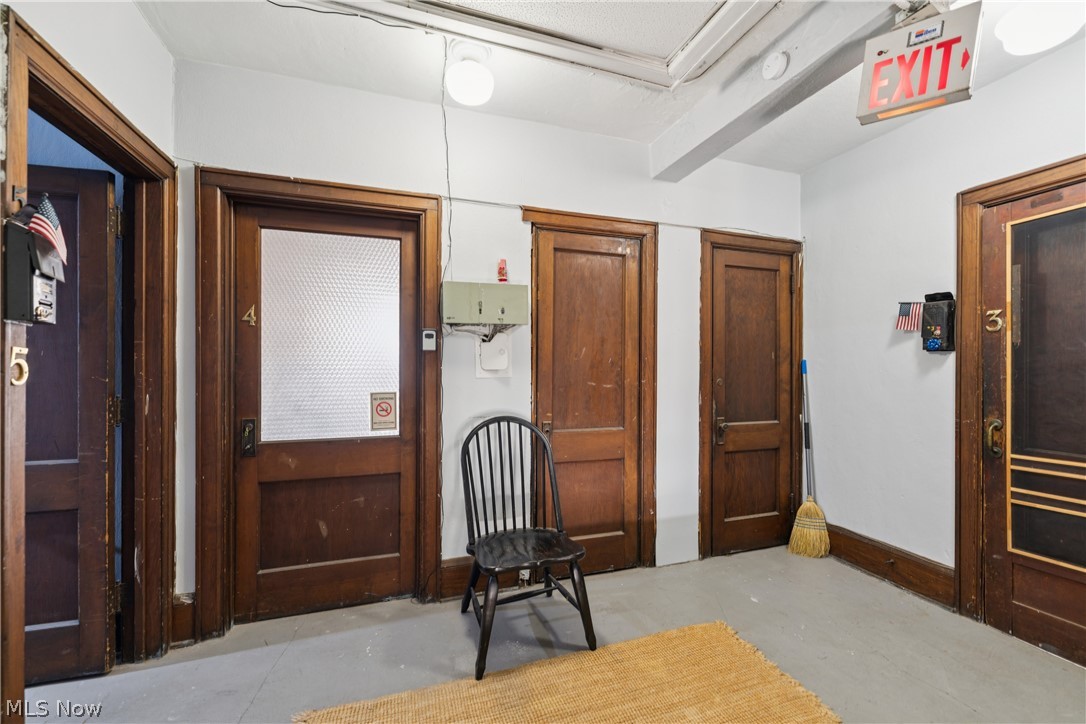 Barberton - Commercial Sale