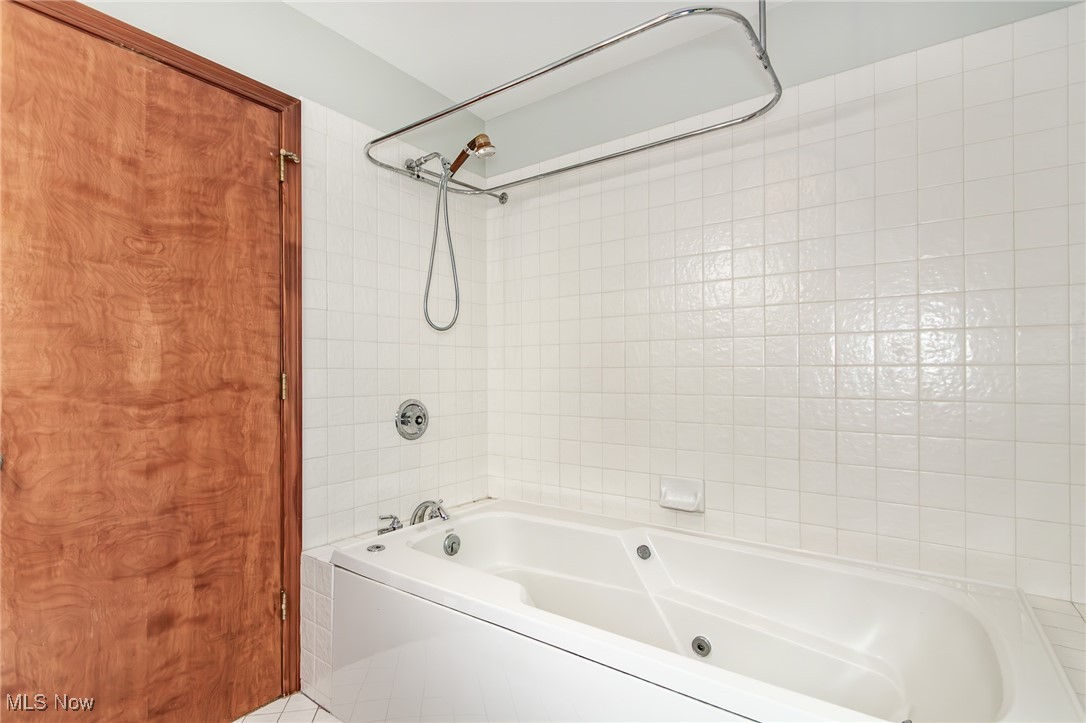 11545 Blackberry Lane, Chesterland, Ohio image 37