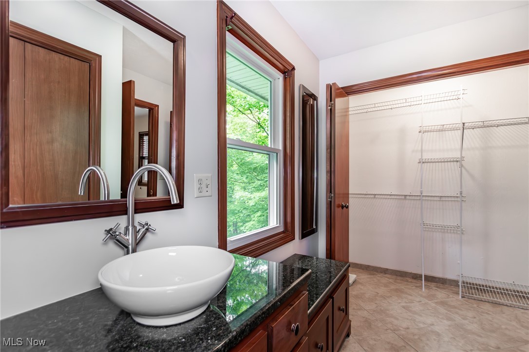 11545 Blackberry Lane, Chesterland, Ohio image 28