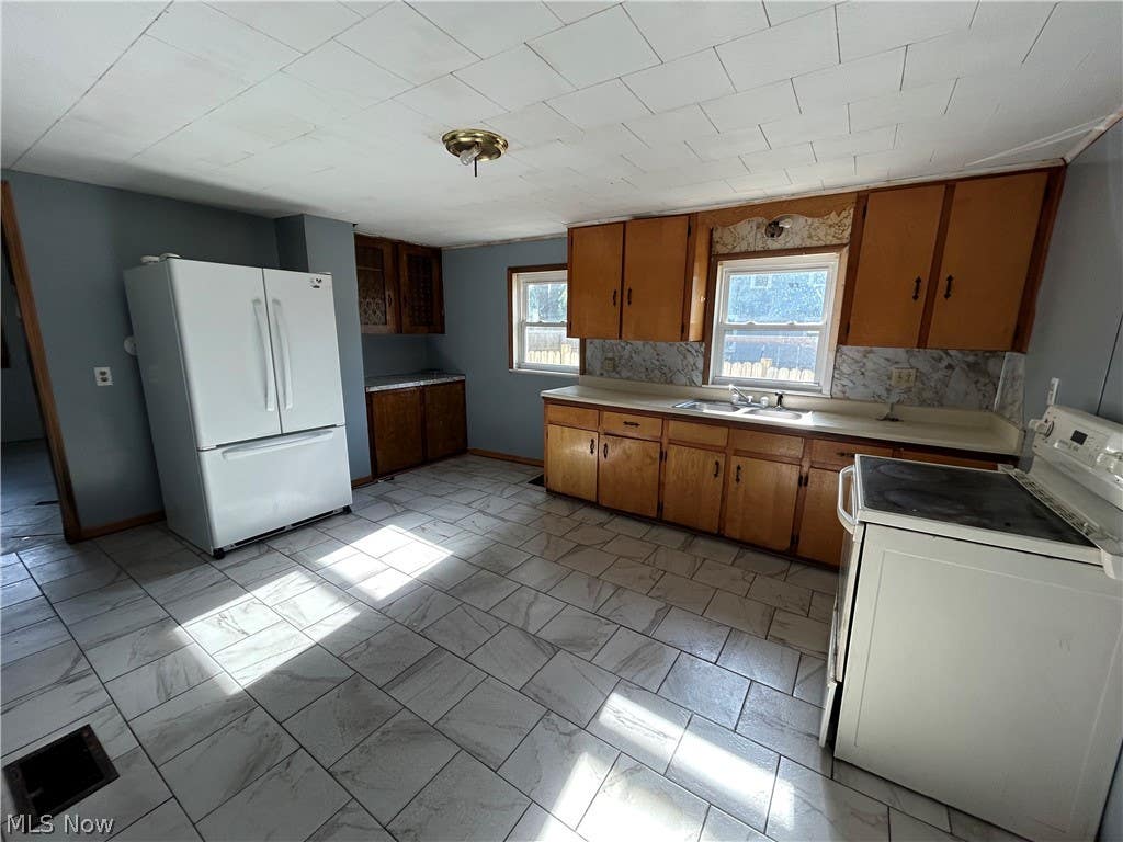 Photo of 341 Saint Clair Avenue SW, New Philadelphia, OH 44663 (MLS # 5218849)