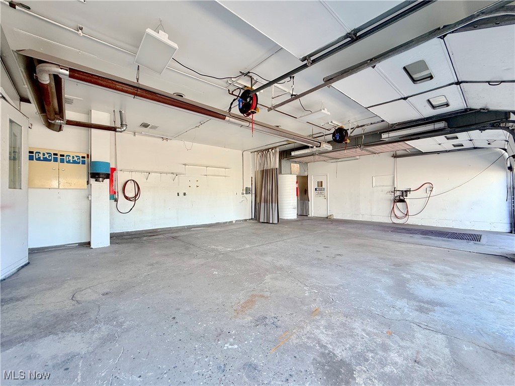 Pleasant View Adn - Commercial Sale