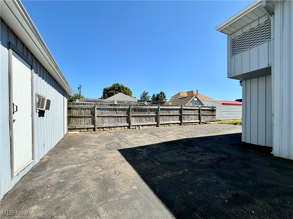 Pleasant View Adn - Commercial Sale