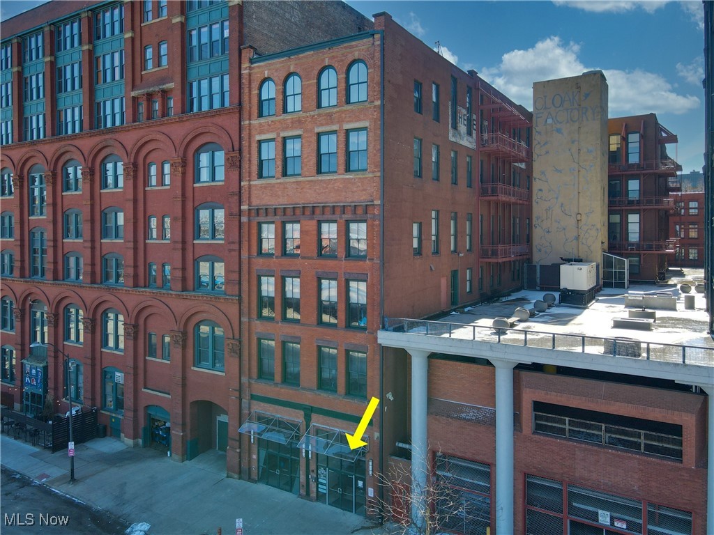 Cleveland, Ohio 44113, United States, 2 Bedrooms Bedrooms, ,3 BathroomsBathrooms,Residential,Active,129501