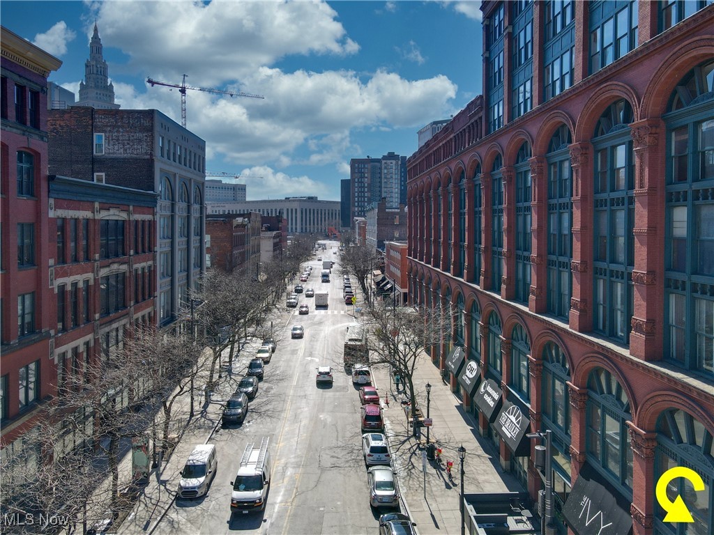 Cleveland, Ohio 44113, United States, 2 Bedrooms Bedrooms, ,3 BathroomsBathrooms,Residential,Active,129501