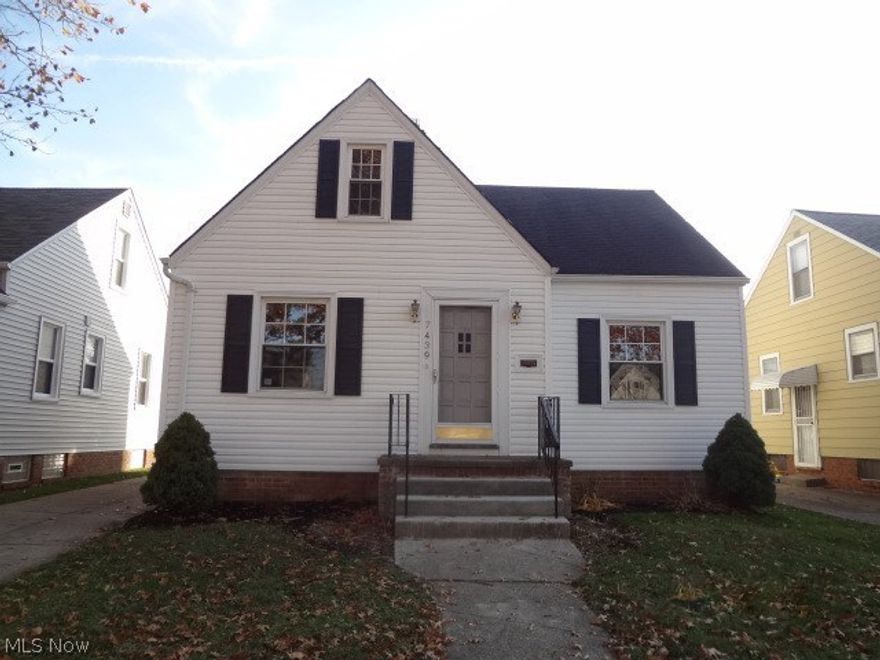 Brooklyn Cape Cod, Living room with decorative fireplace. Eat in kitchen area or small dinette, UP dormer is finished and alcove area for small office or nursery. Central air and 2 car garage and deep lot. Basement is waiting for your finishing touches! This is a Fannie Mae HomePath property!