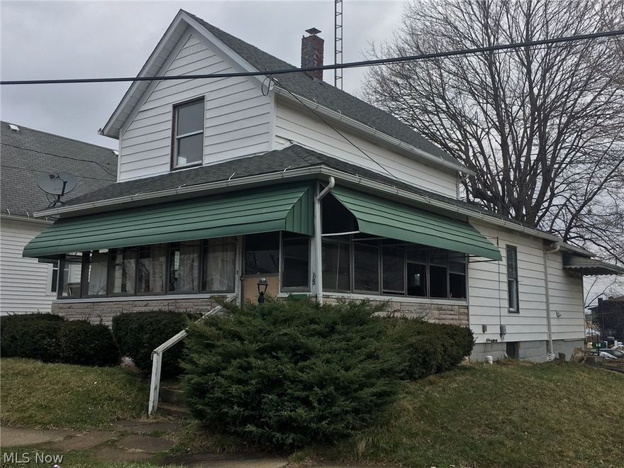 Welcome to 15 17th NW in Barberton. Great First Time Buyer or Investment Property.   Property recently rented for 575-600 month prior to recent renovations. Great Return on Investment Potential!  3 Bedrooms including One on the First Floor, First Floor Bathroom and Laundry Room,  New Carpet and Flooring. Some New Windows.  This Home is Move in Ready and Features a Front Enclosed Porch. Call today for your private showing!
