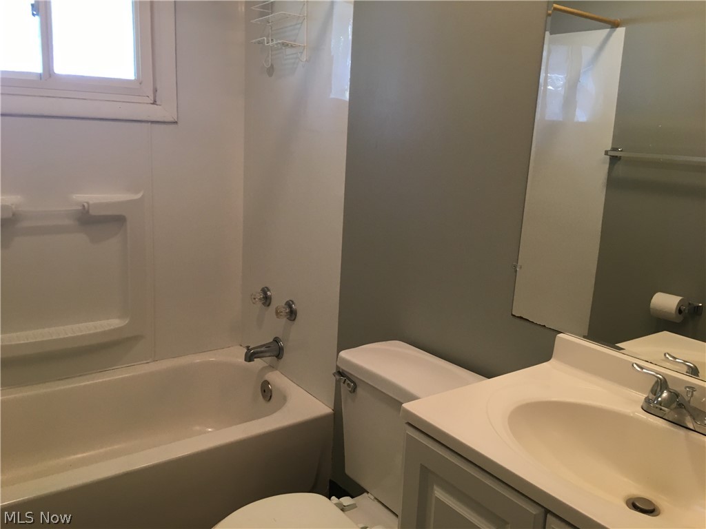 Kenilworth Manor - Residential Lease