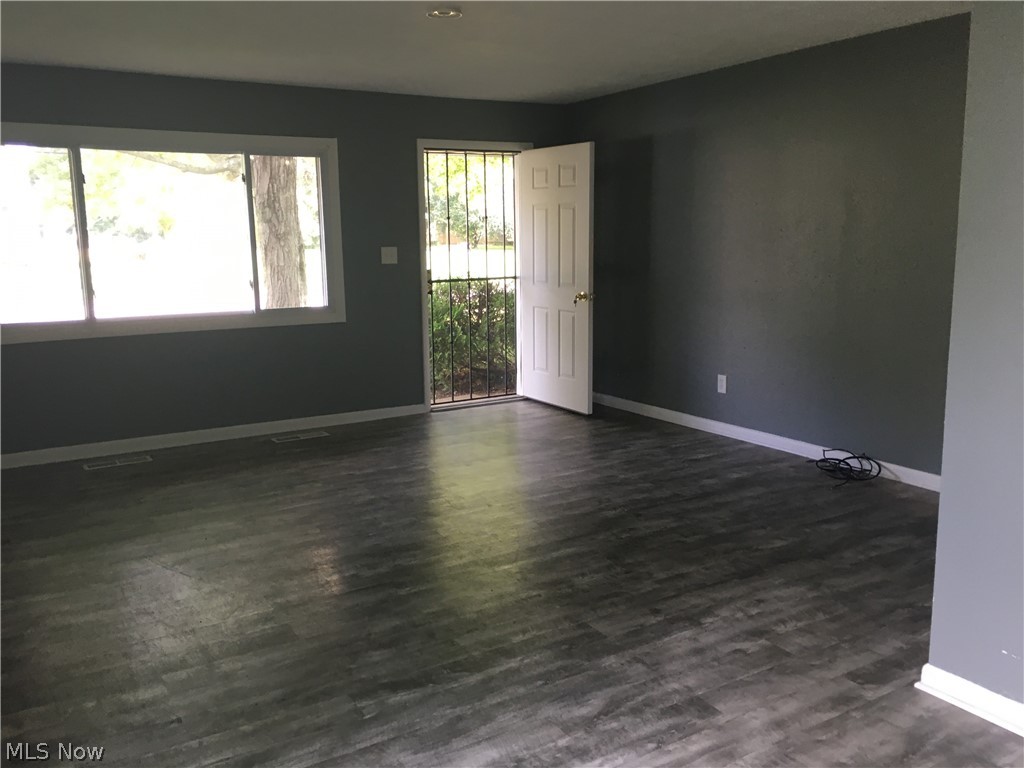 Kenilworth Manor - Residential Lease