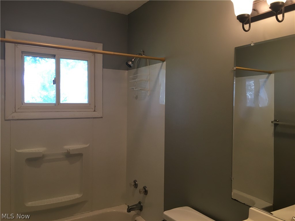 Kenilworth Manor - Residential Lease