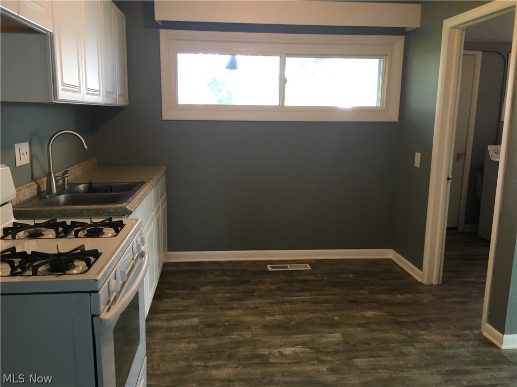 Kenilworth Manor - Residential Lease