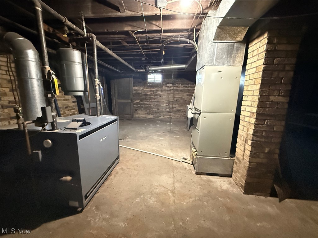 Dj Clarks Add - Residential