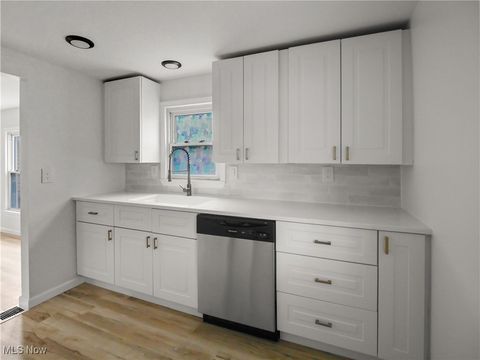 Tiny photo for 252 Shields Road, Boardman, OH 44512 (MLS # 5179421)