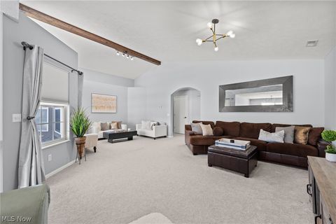 Tiny photo for 7314 Forest Cove Lane #B, Northfield, OH 44067 (MLS # 5188068)