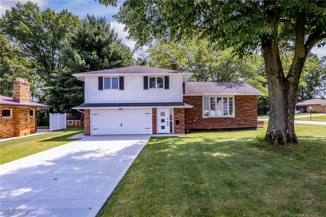 1303 E Dartmoor Avenue
