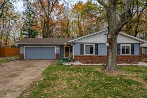 28468 Holly Drive, North Olmsted, OH 44070 - #: 5082850
