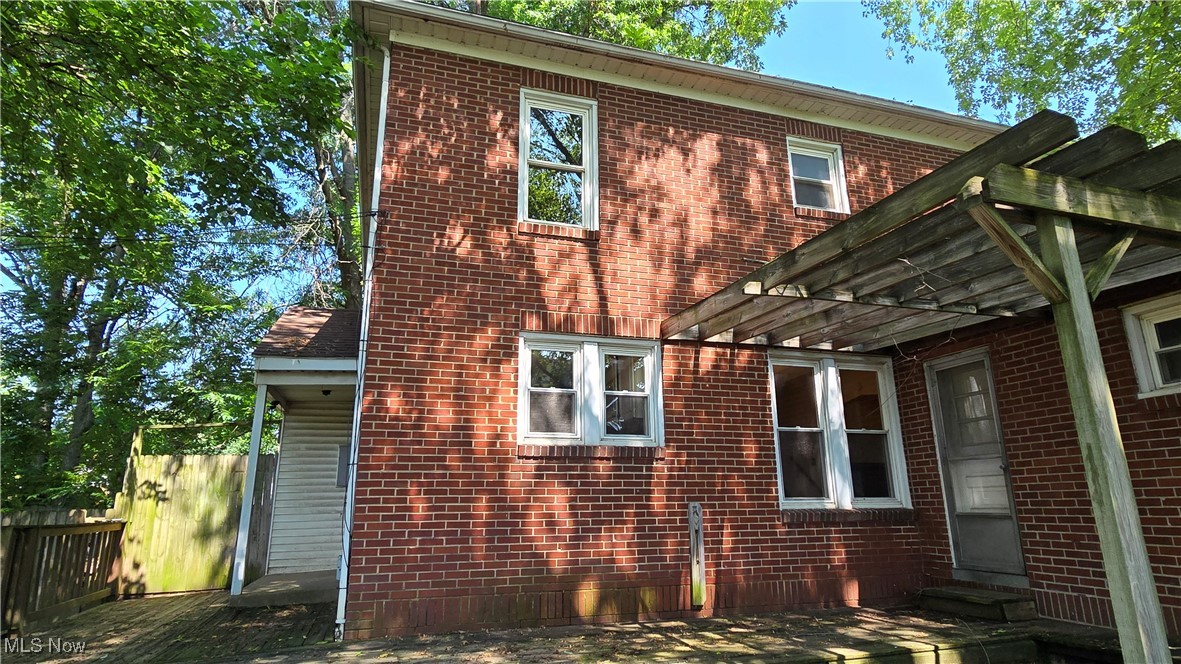 Wade Adn - Residential Income